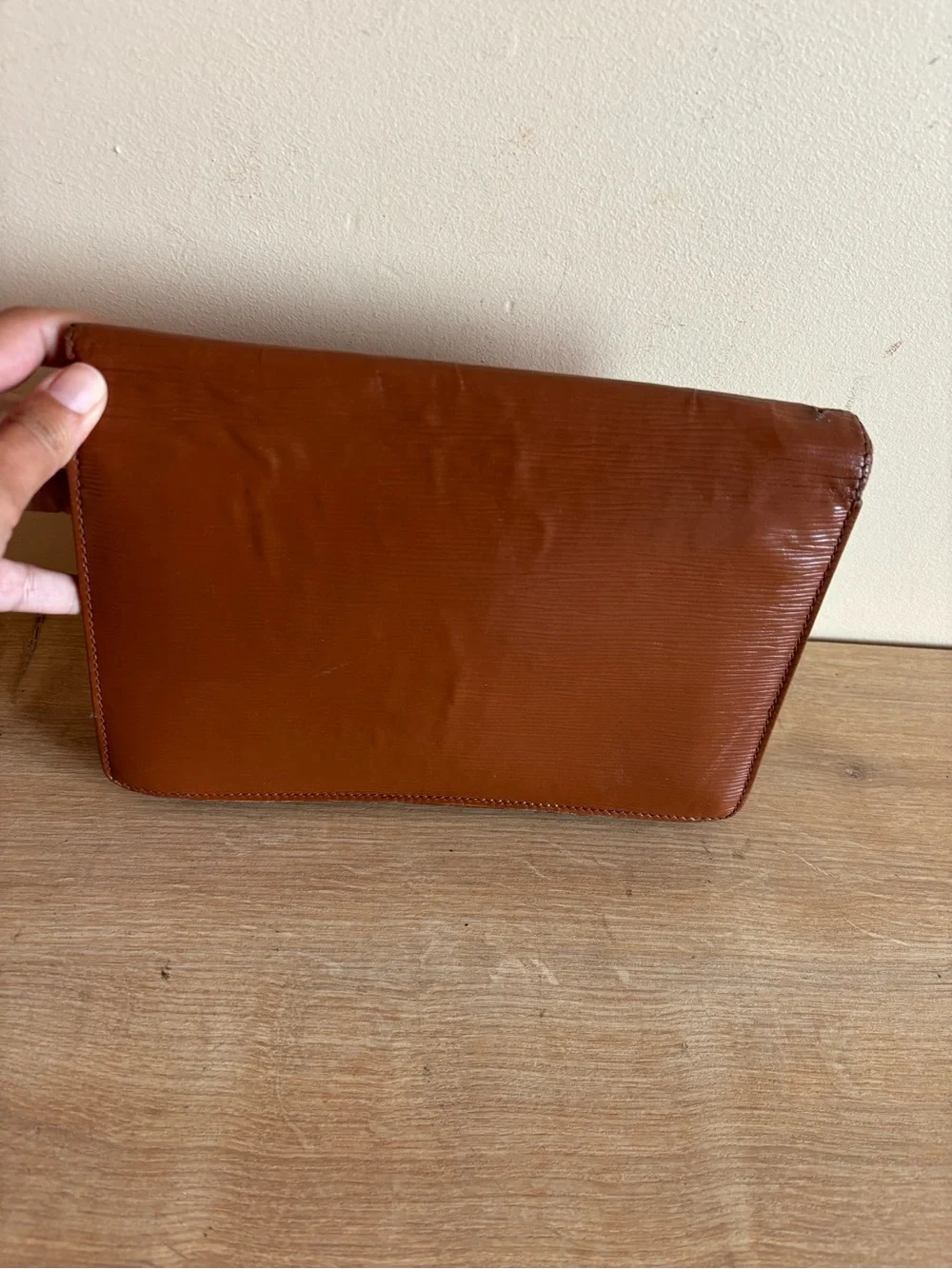 Louis Vuitton Tan Epi Leather Men's Pouch with Gold-Tone Lock